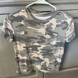 3/$15 Girls camo boxy pocket tee